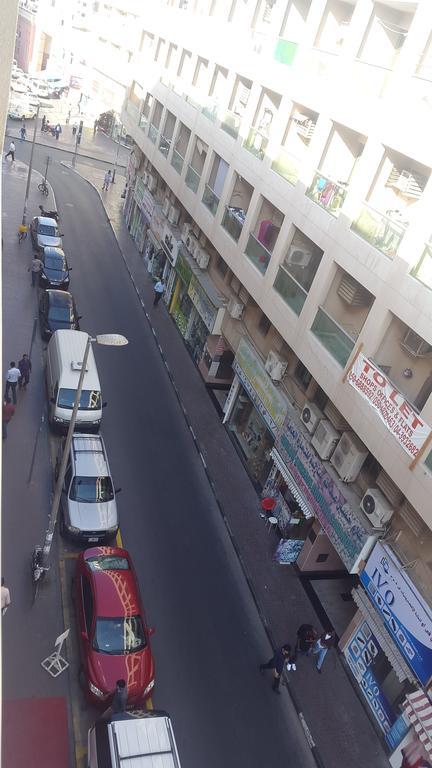 دبي Al Raien Hotel Apartment الغرفة الصورة