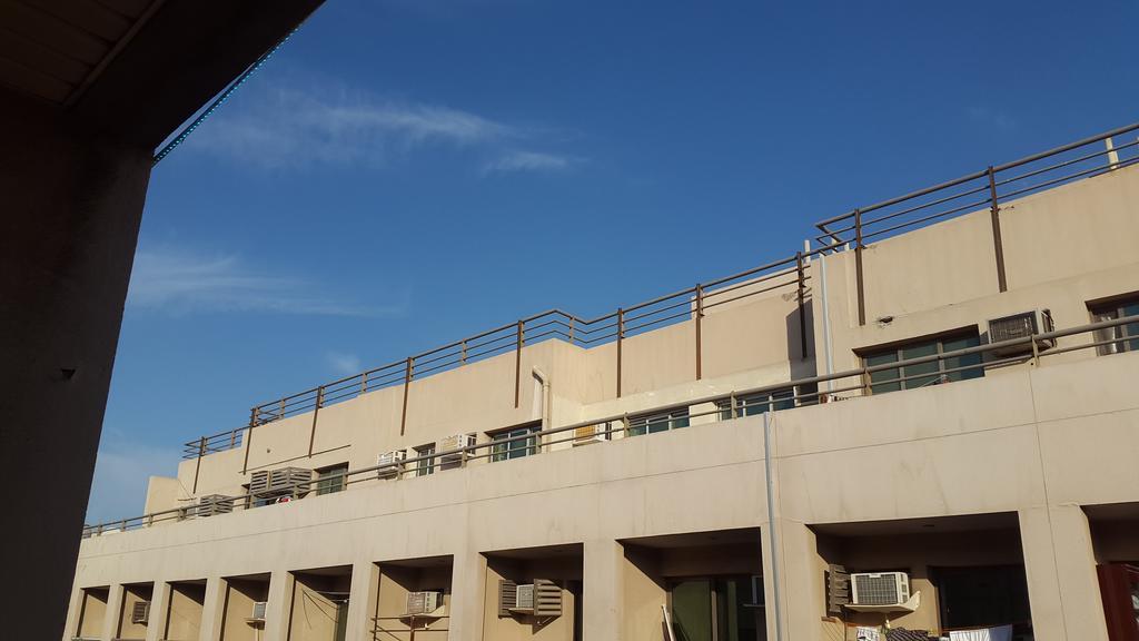 دبي Al Raien Hotel Apartment الغرفة الصورة