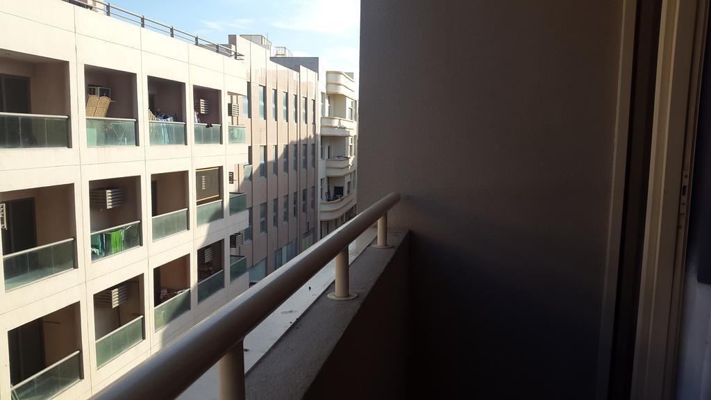 دبي Al Raien Hotel Apartment الغرفة الصورة